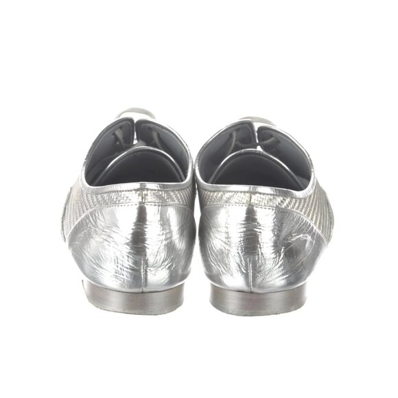 Chanel 2017 Interlocking CC Logo Oxfords - Picture 3 of 3